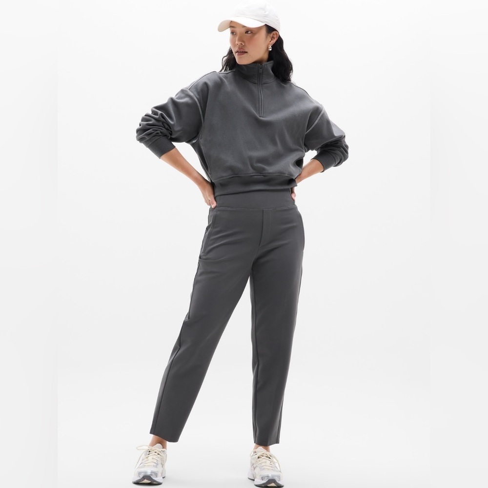 NWT Athleta Endless Shadow Gray Pants size 8.
